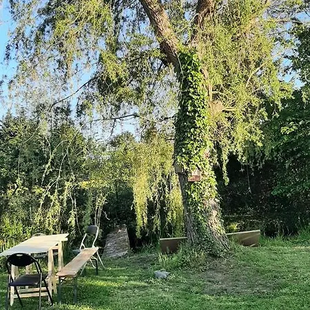 Bistoquerie Gæstehus La Louvière